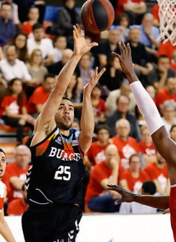 Sufrida victoria del San Pablo Burgos ante el Manresa (83-86)
