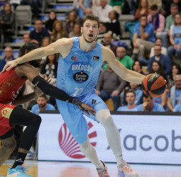 El Joventut refuerza su juego interior con Ethan Happ