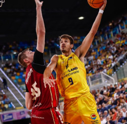 El Dreamland Gran Canaria cierra la fase regular con derrota ante UCAM Murcia, 69-76