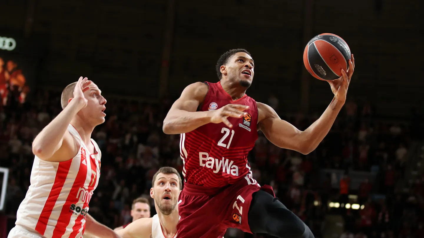 El Bayern se clasifica para los playoffs al vencer al Estrella Roja (82-57)