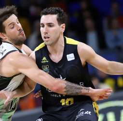 Un San Miguel irreconocible le gana la partida a Laprovittola (79-72)