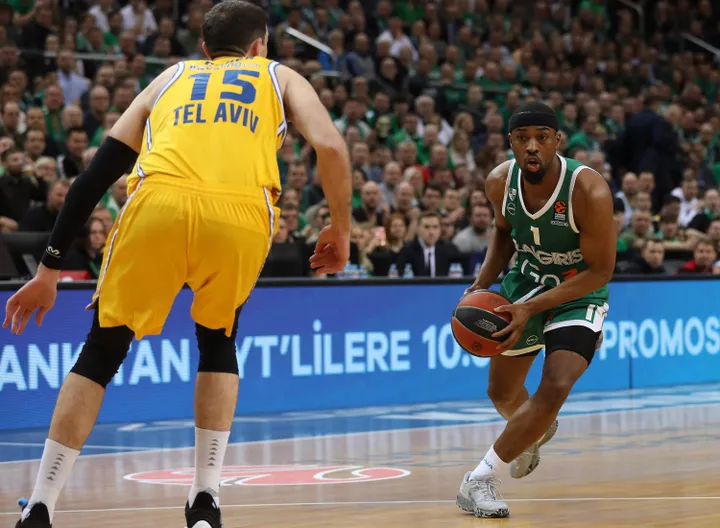 El Zalgiris se agarra a sus opciones de playoffs, 68-67