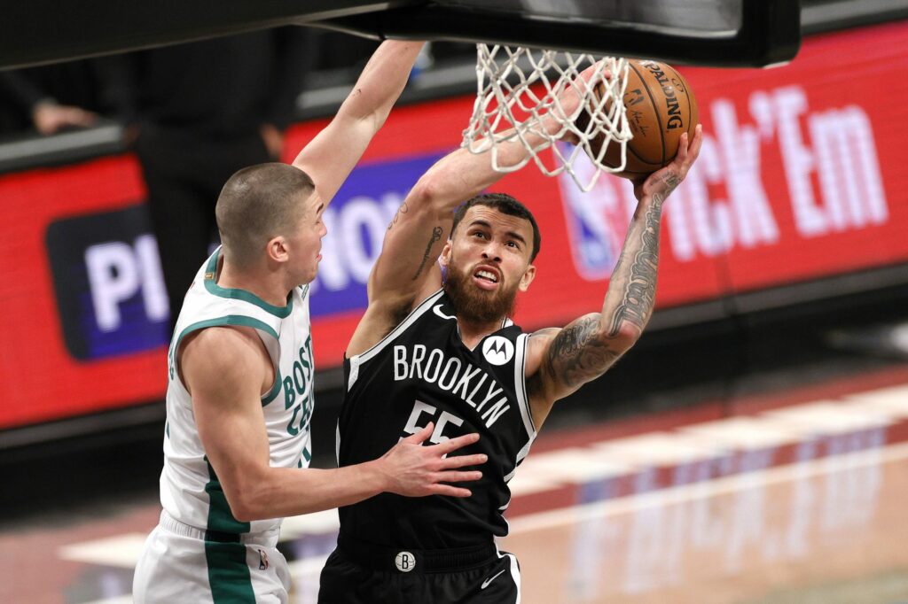 Mike James parece no encontrar hueco en la NBA, ¿regresará a Europa?