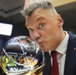 Jasikevicius: "Cada título se gana sudando sangre"
