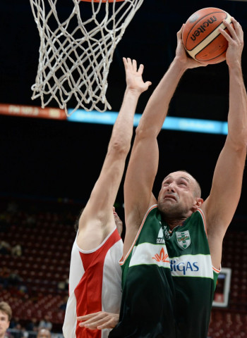 Marco Cusin, última pieza del Armani Milán