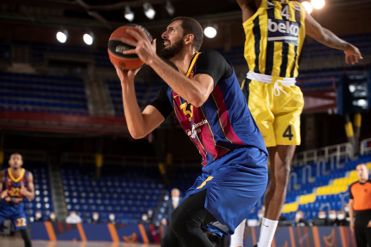 El Barcelona tritura al Fenerbahce (97-55)