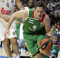 Fabien Causeur fichará por el Brose Baskets