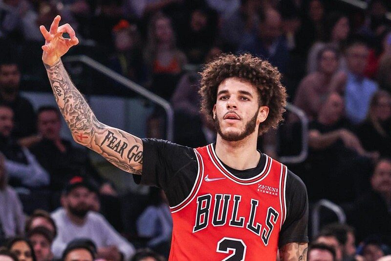 Lonzo Ball volverá a una cancha más de dos años y medio después