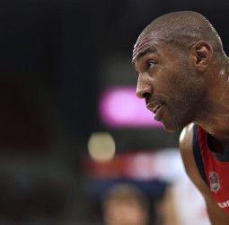 Jayson Granger, baja para Estambul