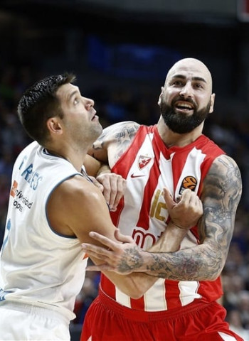 El Madrid no pudo culminar la remontada ante el Estrella Roja (83-87)