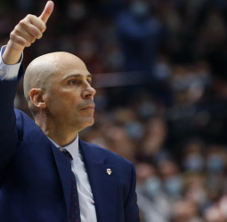Joan Peñarroya termina su etapa en Valencia Basket