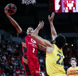 Bell-Haynes lidera la épica del Zaragoza para vencer al Barcelona, 101-99