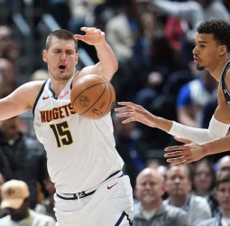 Jokic se lleva el duelo ante Wembanyama