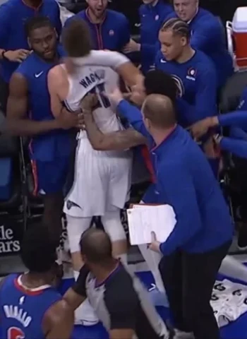 La pelea entre los jugadores de los Pistons y los Magic se salda con 11 supendidos