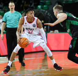 El BAXI Manresa se queda a un paso de la remontada frente al Darüssafaka (89-84)