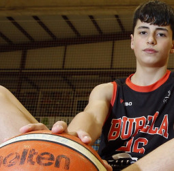 Iker Trillo ficha por la cantera del Monbus Obradoiro