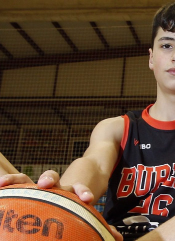 Iker Trillo ficha por la cantera del Monbus Obradoiro