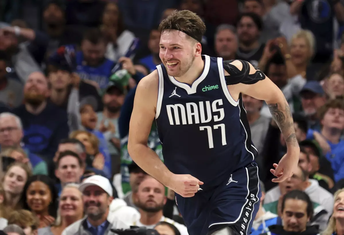Doncic tritura a los Spurs