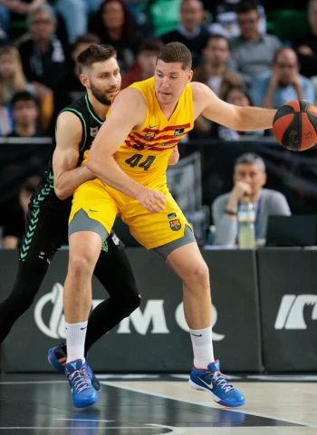 El Barcelona certifica la tercera posición (68-72)