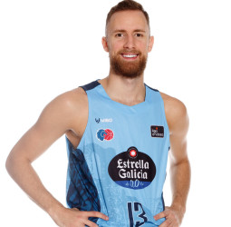 ¿Quién es Dzanan Musa?
