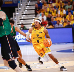 Gran Canaria vence, pero el Joventut mantiene la sexta plaza, 79-68