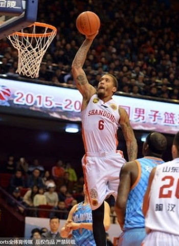 Michael Beasley, tras su buena temporada en China, apunta a la NBA