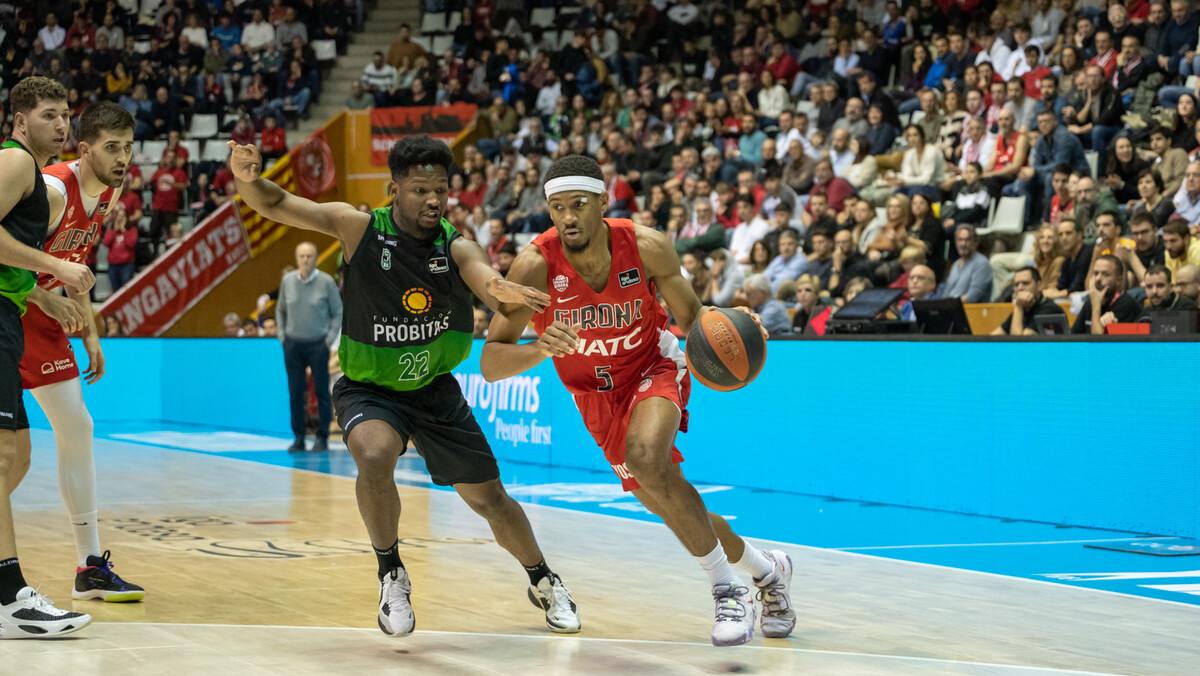 Taylor decide el derbi para un Bàsquet Girona coral (79-66)