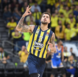 Scottie Wilbekin renovará con el Fenerbahce