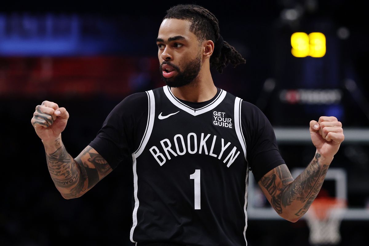 D’Angelo Russell aterriza en Dallas para cubrir la baja de Kyrie Irving