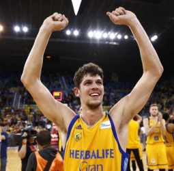 Oriol Paulí, dos años más de amarillo