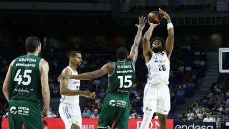 Yabusele y Llull lideran la victoria del Real Madrid (102-90)