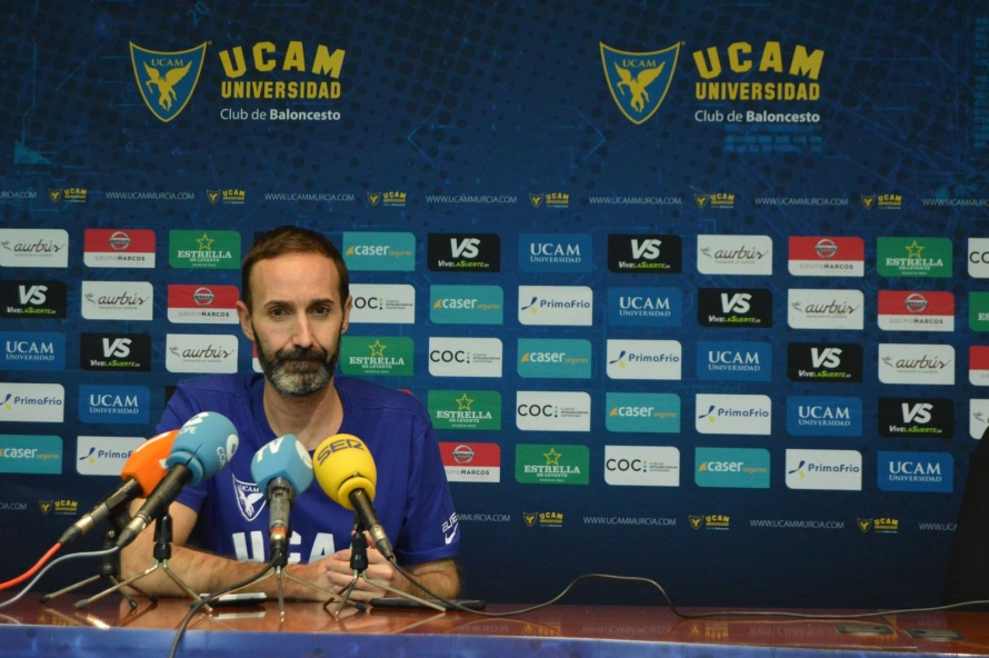 Afición. Equipo. Palacio lleno.
