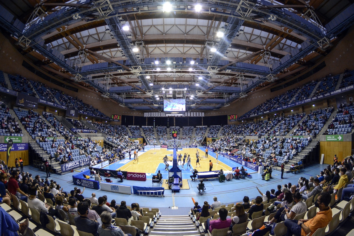 Los abonados del Monbus Obradoiro accederán el sábado con su Abono Virtual (Passbook) y se sentarán en su asiento