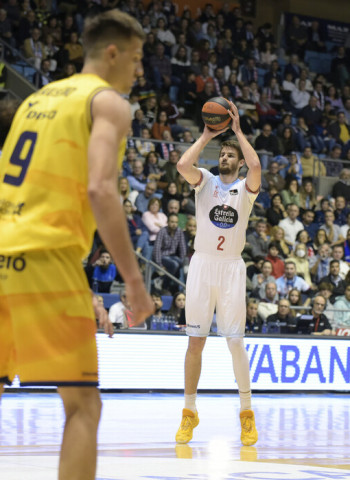 AS Mónaco y Virtus Bolonia, atentos a la situación de Dragan Bender