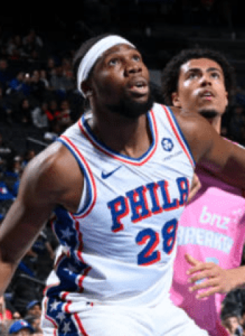 Impecable debut de Yabusele con los Sixers