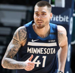 Juancho Hernangómez a los Grizzlies a cambio de Patrick Beverley