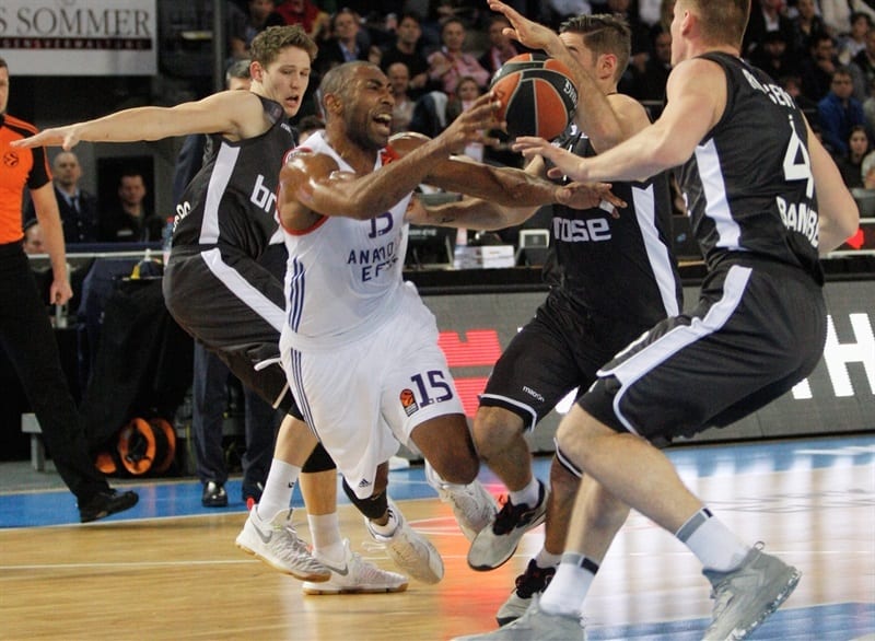 Jayson Granger se aleja del Unicaja Málaga