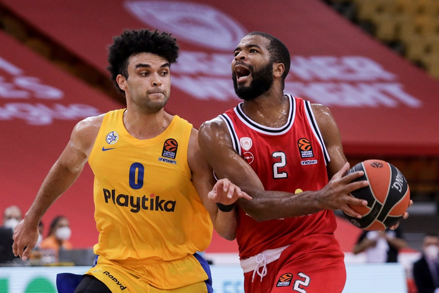 Harrison decide el cara o cruz en favor del Olympiacos ante el Maccabi (85-82)