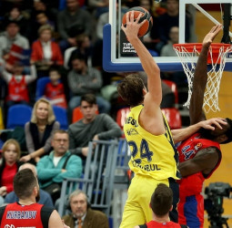Disfruta de las mejores jugadas de la jornada 8 de la EuroLiga