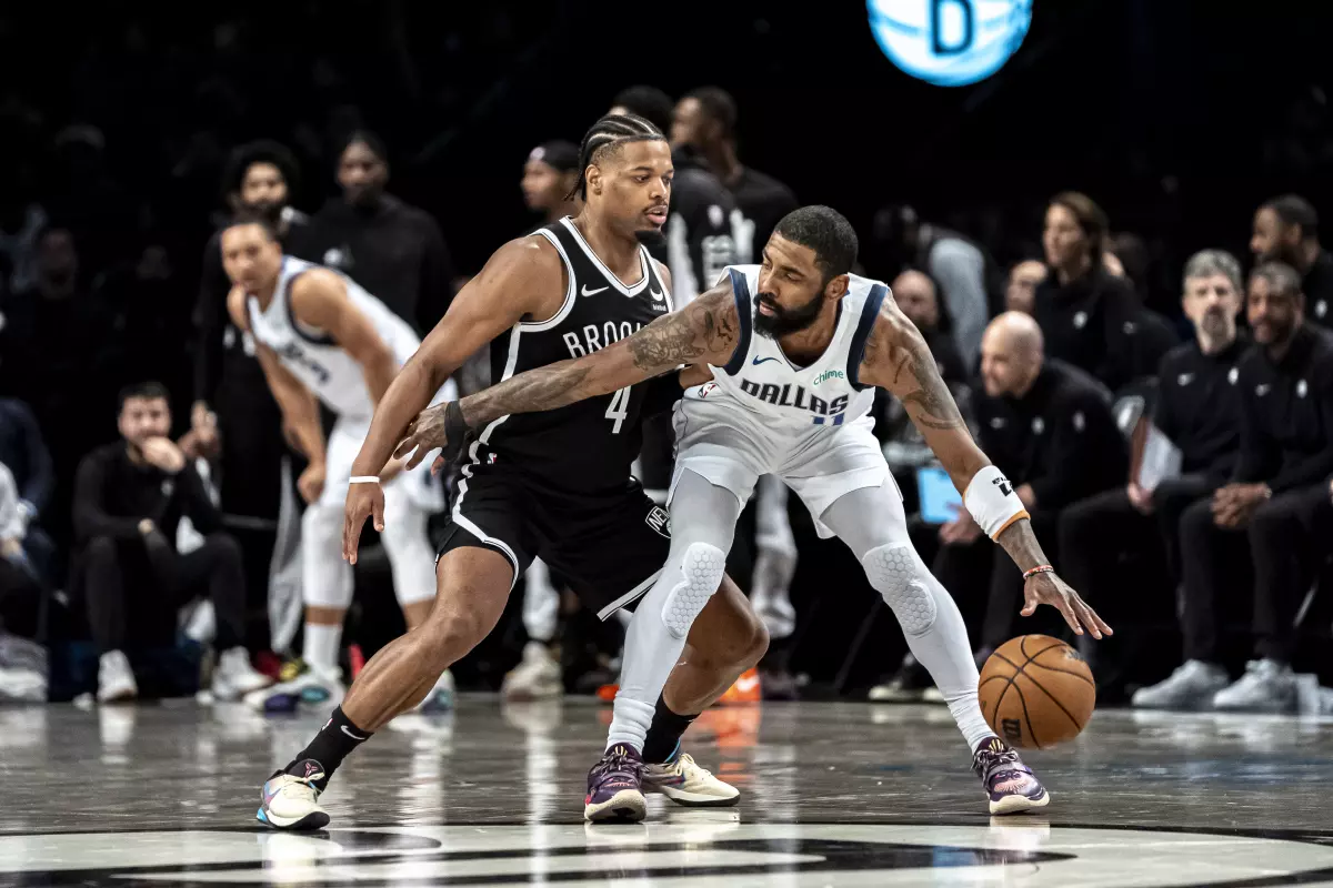 Kyrie Irving brilla en su regreso a Brooklyn