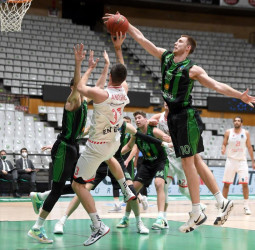 El Joventut acaba primero de grupo al vencer al Bourg en Bresse (90-75)