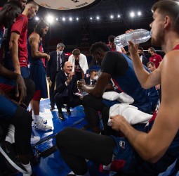 TD Systems Baskonia se hace fuerte en casa ante el BAXI Manresa (87-68)