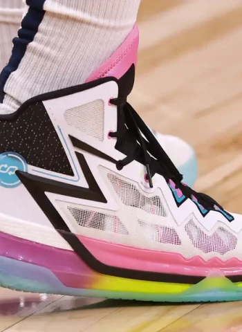 Nikola Jokic cambia Nike por 361 Degrees
