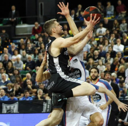 Quentin Serron renovará con el Bilbao Basket