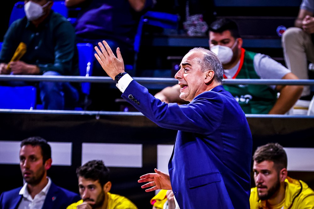 Sastre despierta a tiempo al Leonovo Tenerife y doblegan al Karsiyaka (74-71)