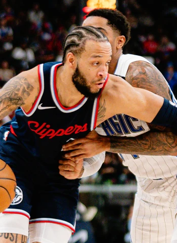 Amir Coffey, nuevo recurso polivalente para los Bucks