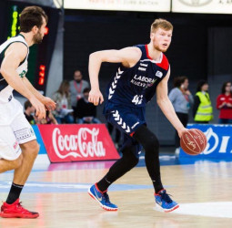 Davis Bertans se desvincula de Saski Baskonia