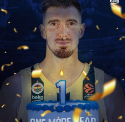 Nando de Colo, un año más en el Fenerbahce