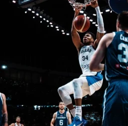 La defensa helena deja sin opciones a Eslovenia, 96-68