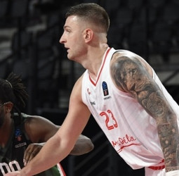 Alen Omic, rumbo al Cevevita Olimpija